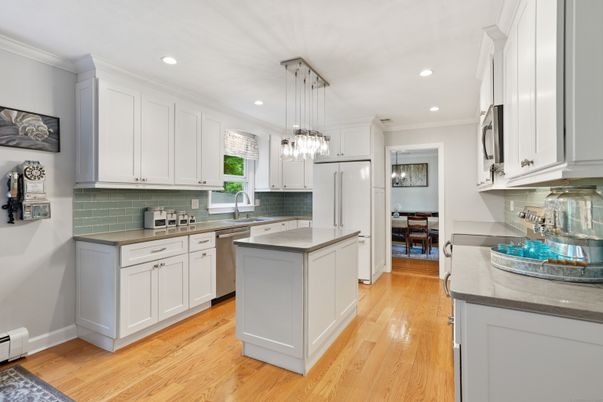 Interior, Kitchen, Pendant Lights, Recessed Lighting, Wood Texture Flooring