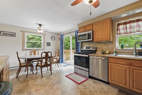 Dining room, Interior, Kitchen, Stainless Steel Appliances
