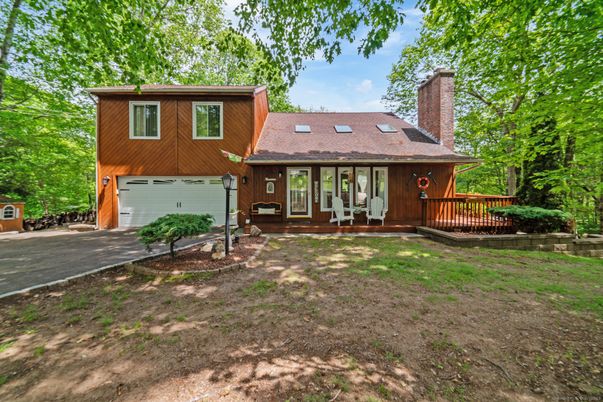 Attached, Exterior, Facade, Log Home