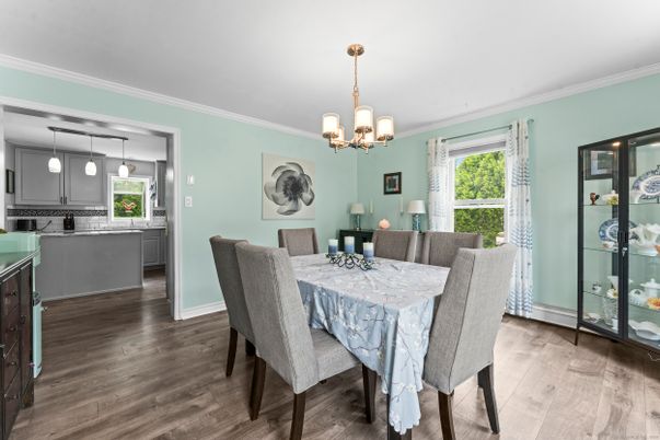 Chandelier, Dining room, Interior, Kitchen, Pendant Lights, Wood Texture Flooring