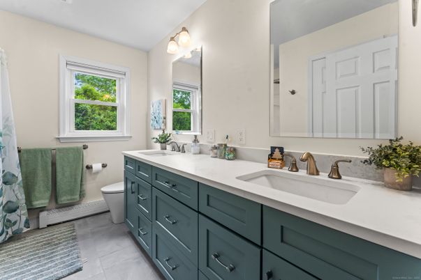 Bathroom, Dual Sink Vanities, Interior