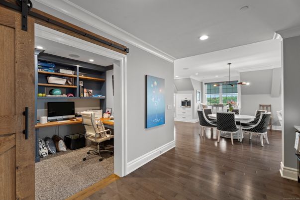 Home Office, Interior, Pendant Lights, Recessed Lighting, Wood Texture Flooring