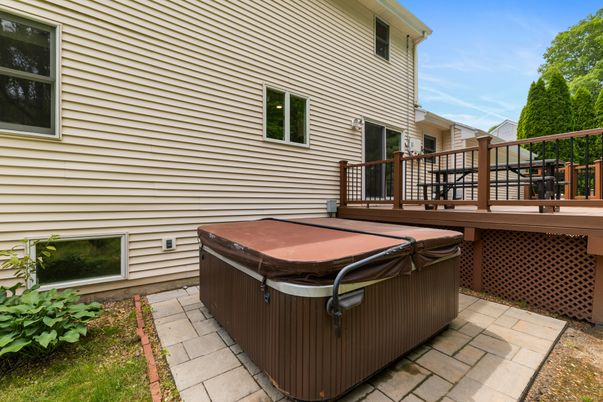 Exterior, Hot Tub