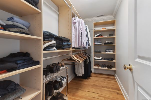 Interior, Walk-in Closets, Wood Texture Flooring