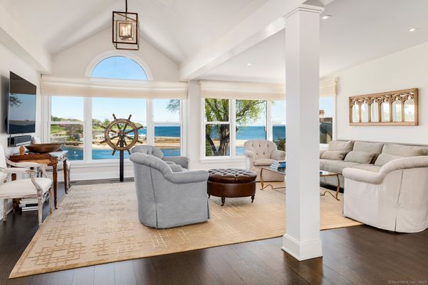 Interior, Living room, Pendant Lights, Recessed Lighting, Water, Wood Texture Flooring