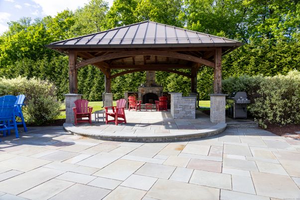 Exterior, Fireplace