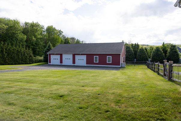 Backyard, Detached Garage, Exterior