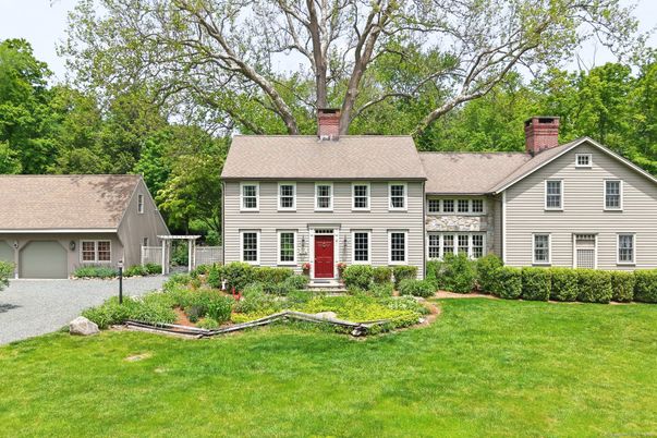 Backyard, Exterior, Facade, Farmhouse