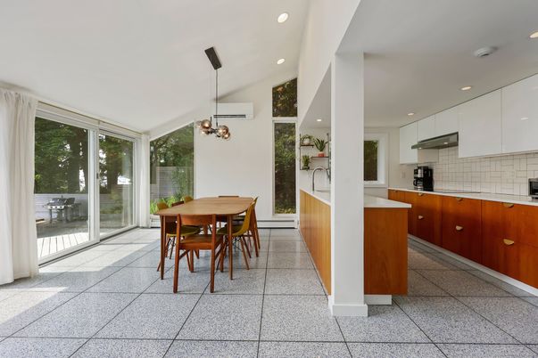 Dining room, Interior, Kitchen, Pendant Lights, Recessed Lighting