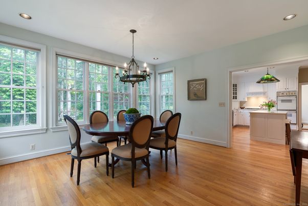 Chandelier, Dining room, Interior, Kitchen, Pendant Lights, Recessed Lighting, Wood Texture Flooring