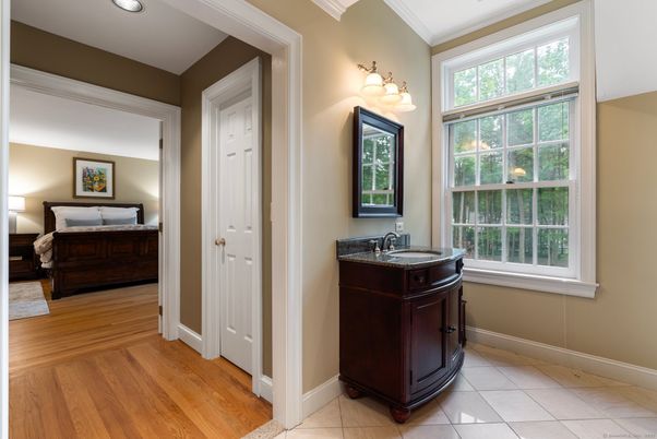 Bathroom, Bedroom, Interior, Recessed Lighting, Wood Texture Flooring