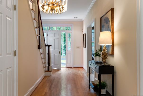 Chandelier, Interior, Recessed Lighting, Wood Texture Flooring