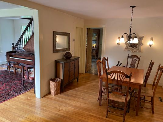 Chandelier, Dining room, Interior, Pendant Lights, Piano, Wood Texture Flooring