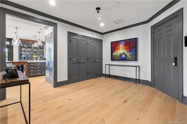 Interior, Pendant Lights, Recessed Lighting, Wood Texture Flooring
