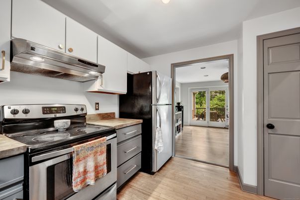 Interior, Kitchen, Recessed Lighting, Wood Texture Flooring