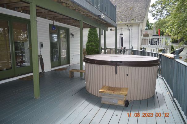 Exterior, Hot Tub