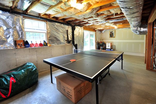 Game Room, Interior