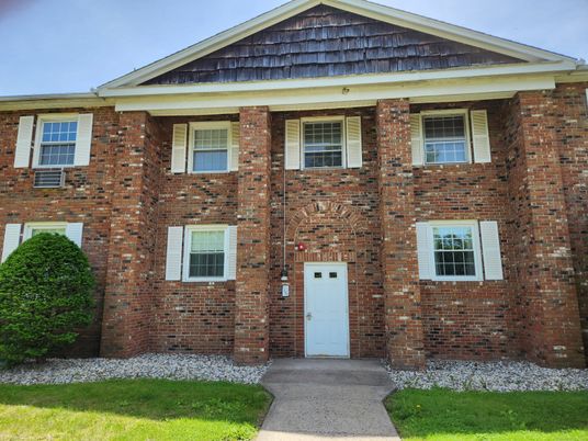 Exterior, Facade, Brick Facade, Brick Traditional