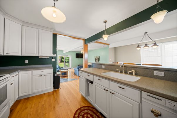 Interior, Kitchen, Pendant Lights, Wood Texture Flooring
