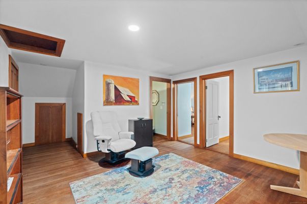 Interior, Recessed Lighting, Wood Texture Flooring