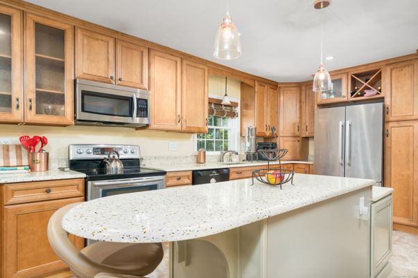 Interior, Kitchen, Pendant Lights, Recessed Lighting, Stainless Steel Appliances
