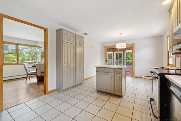 Interior, Kitchen, Pendant Lights, Wood Texture Flooring
