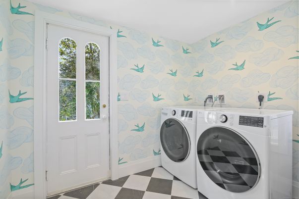 Interior, Washer