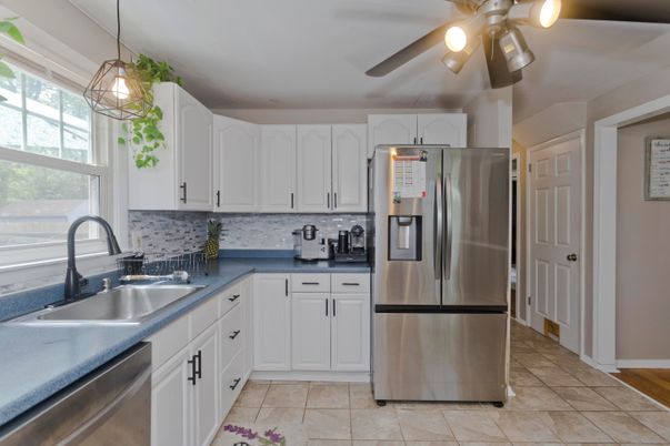 Interior, Kitchen, Pendant Lights, Stainless Steel Appliances