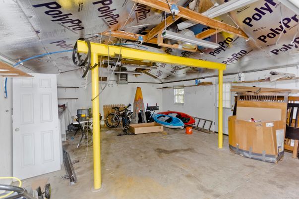 Garage, Interior