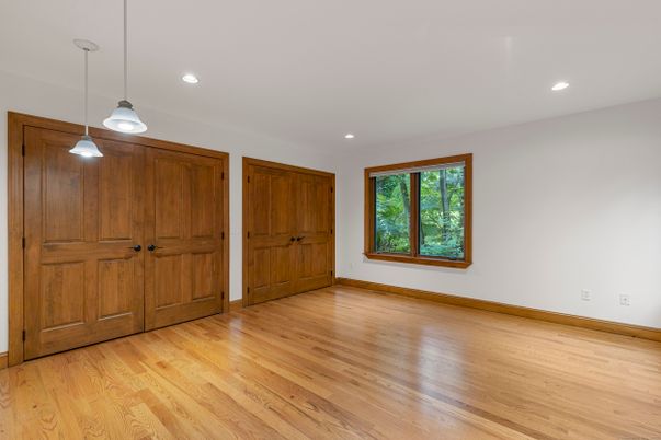 Empty room, Interior, Pendant Lights, Recessed Lighting, Wood Texture Flooring