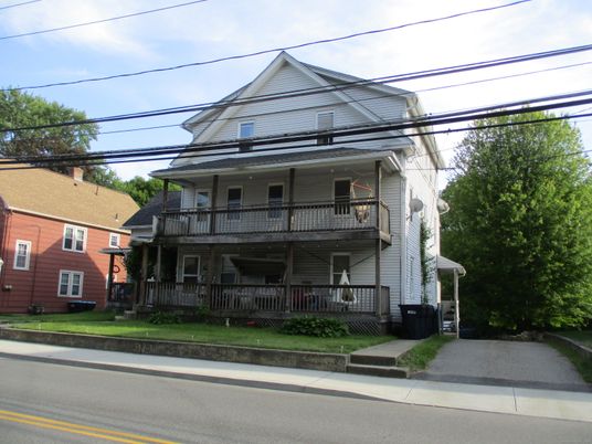 Exterior, Facade, Queen Anne Victorian