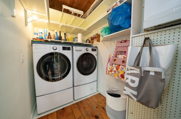 Interior, Utility Closets, Washer, Wood Texture Flooring