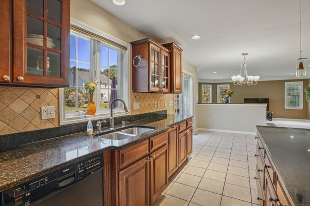 Chandelier, Interior, Kitchen, Recessed Lighting