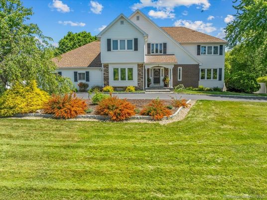 Backyard, Exterior, Facade, Brick Facade, Farmhouse
