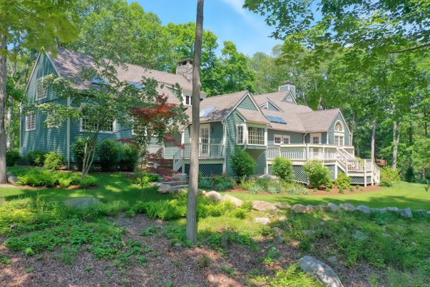Backyard, Exterior, Facade, Queen Anne Victorian