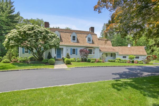 Exterior, Facade, Cape Cod