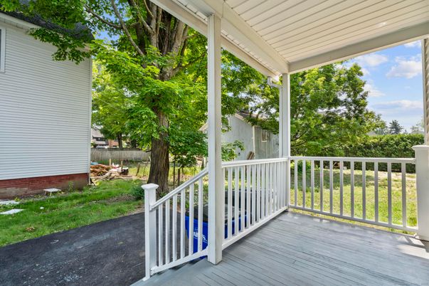 Backyard, Exterior