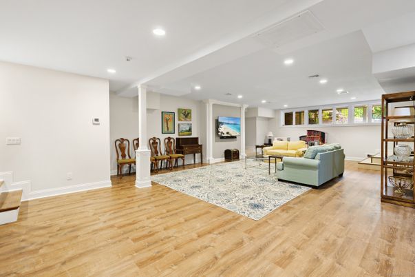 Interior, Living room, Recessed Lighting, Wood Texture Flooring