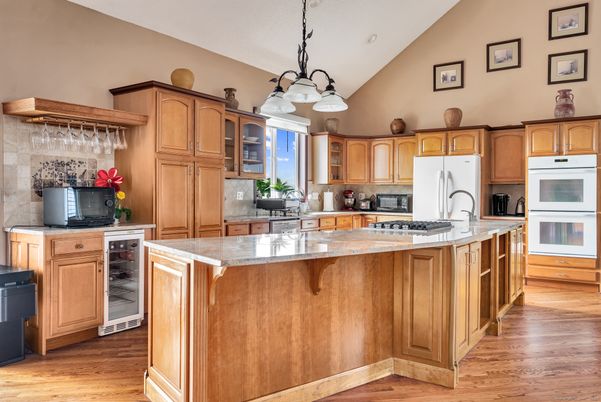 Interior, Kitchen, Pendant Lights, Wood Texture Flooring