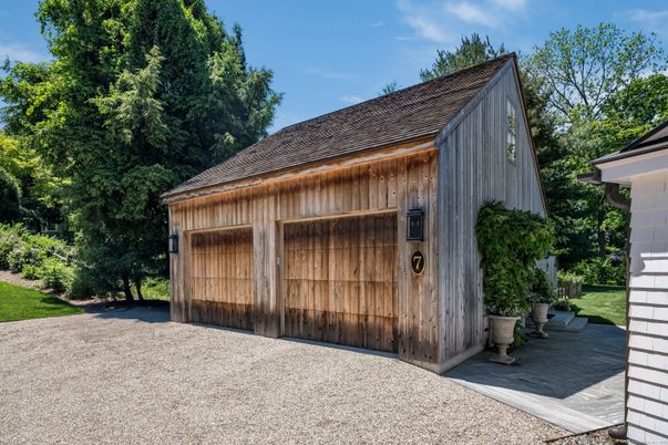 Detached Garage, Exterior