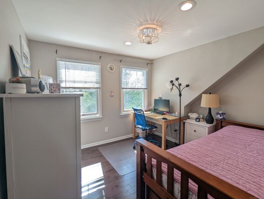Home Office, Interior, Recessed Lighting, Wood Texture Flooring