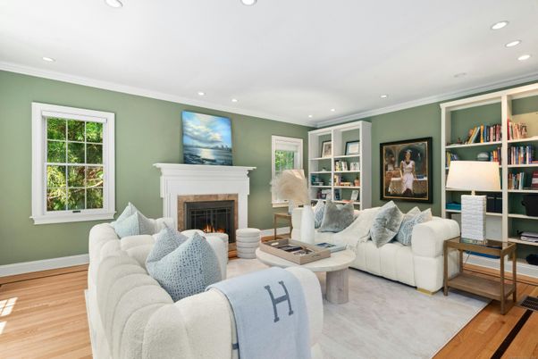 Fireplace, Interior, Living room, Recessed Lighting, Wood Texture Flooring