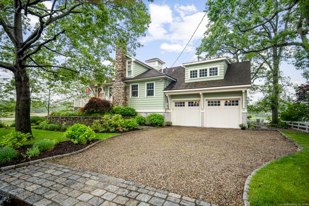 Attached, Exterior, Facade, Cape Cod