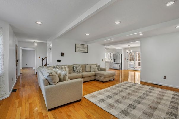 Chandelier, Interior, Living room, Recessed Lighting, Wood Texture Flooring