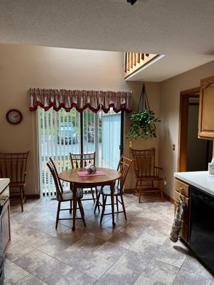 Dining room, Interior