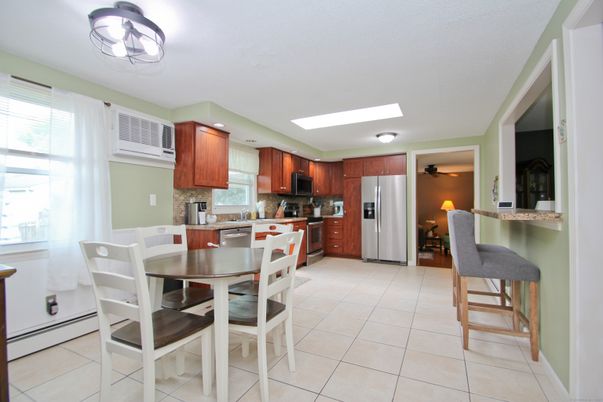 Dining room, Interior, Kitchen, Stainless Steel Appliances