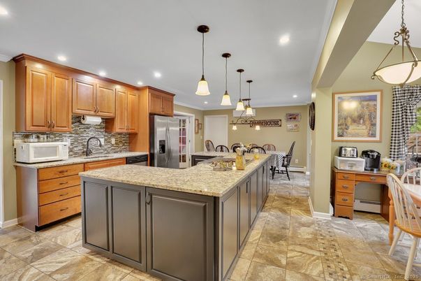 Dining room, Interior, Kitchen, Pendant Lights, Recessed Lighting