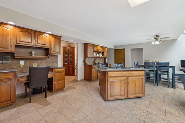 Dining room, Interior, Kitchen, Recessed Lighting