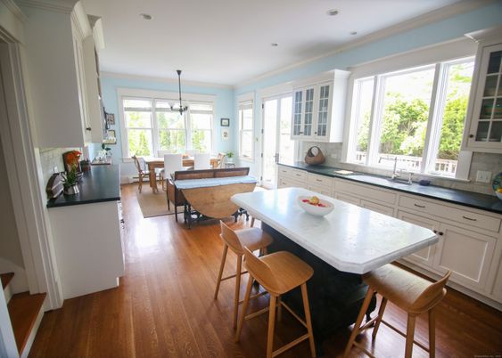 Dining room, Interior, Pendant Lights, Recessed Lighting, Wood Texture Flooring