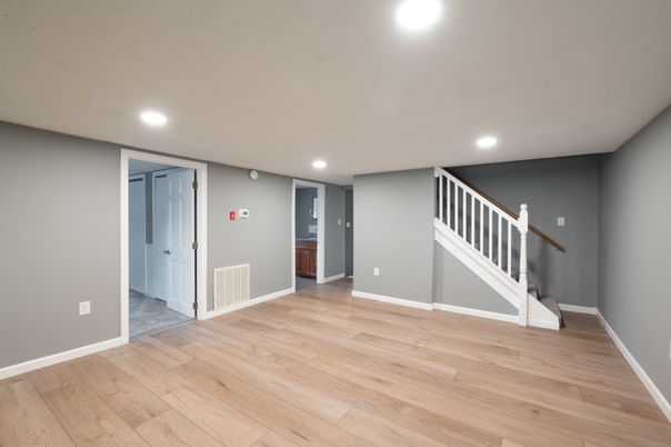 Empty room, Interior, Recessed Lighting, Wood Texture Flooring